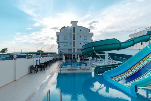 Sarp Hotel