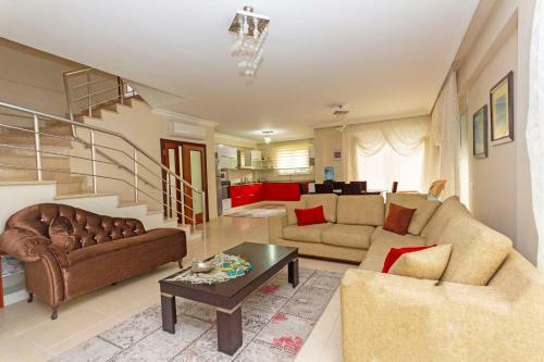 Villa Paradise Town