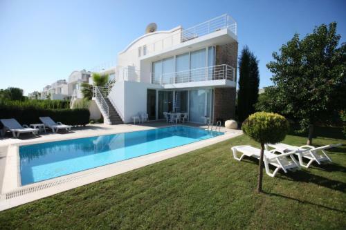 Feronia Villas