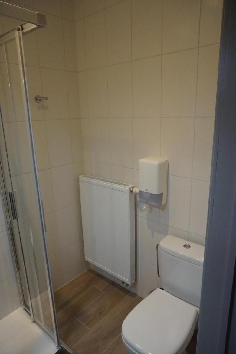 Asiris Hotel