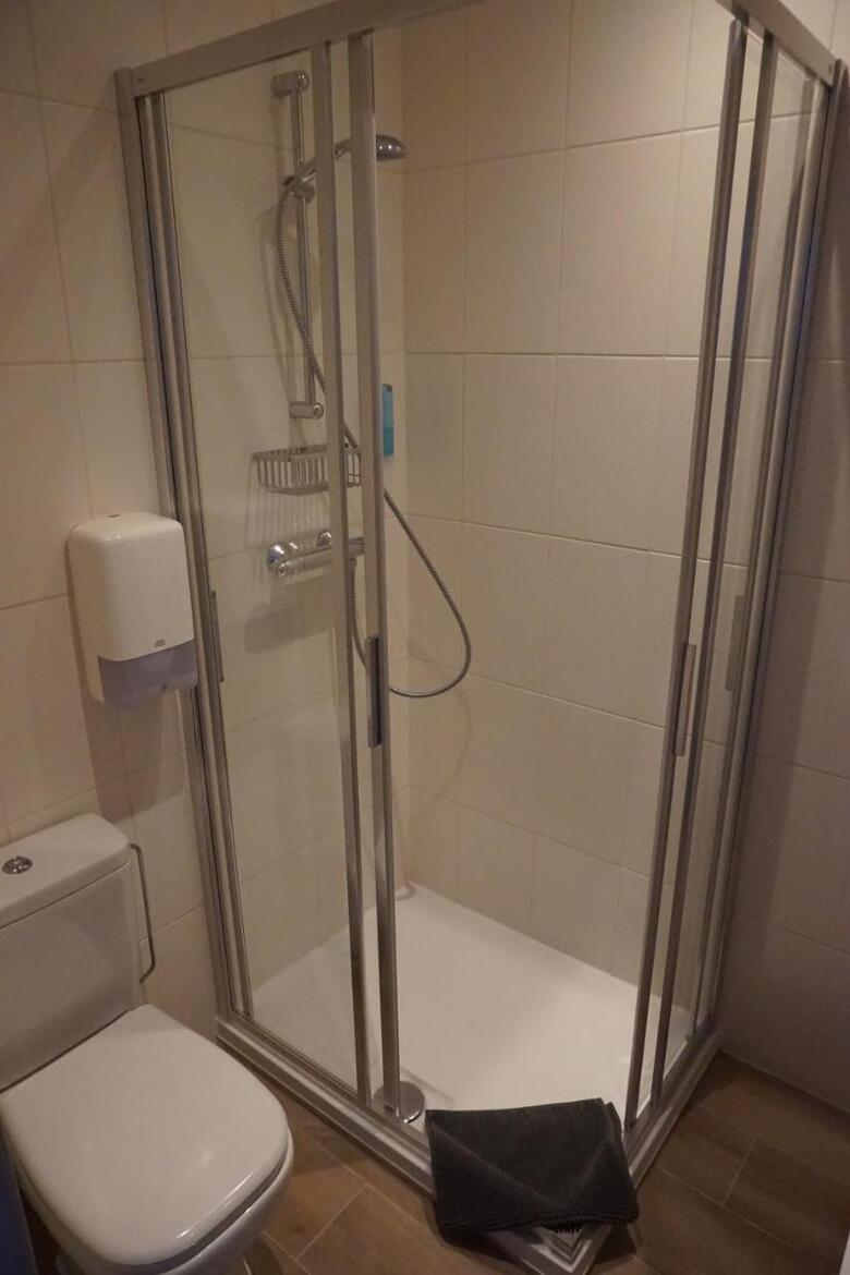 Asiris Hotel