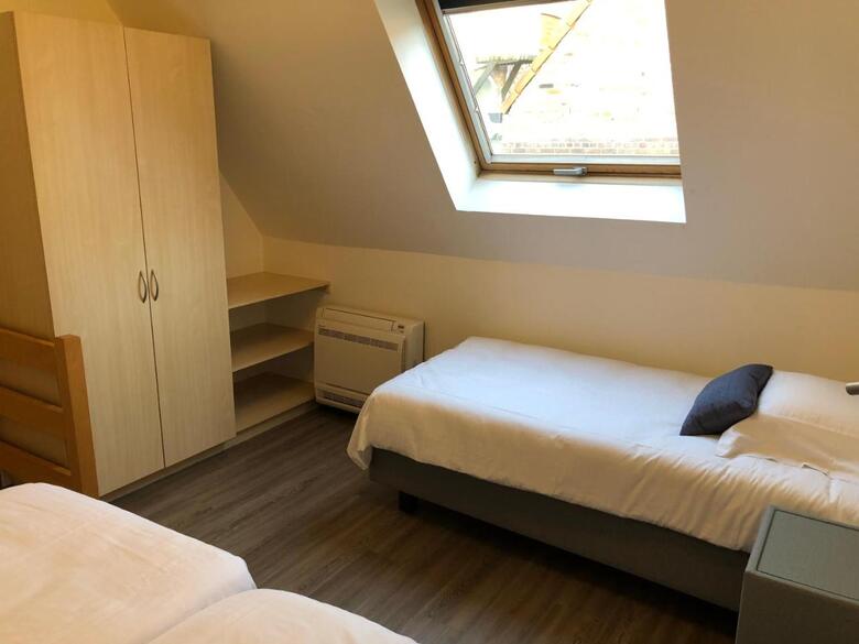 Asiris Hotel