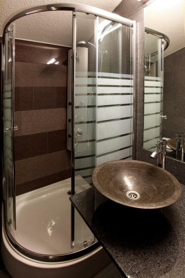 Alp Art Hotel G�tzens