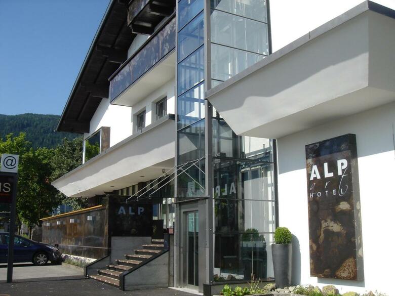 Alp Art Hotel G�tzens