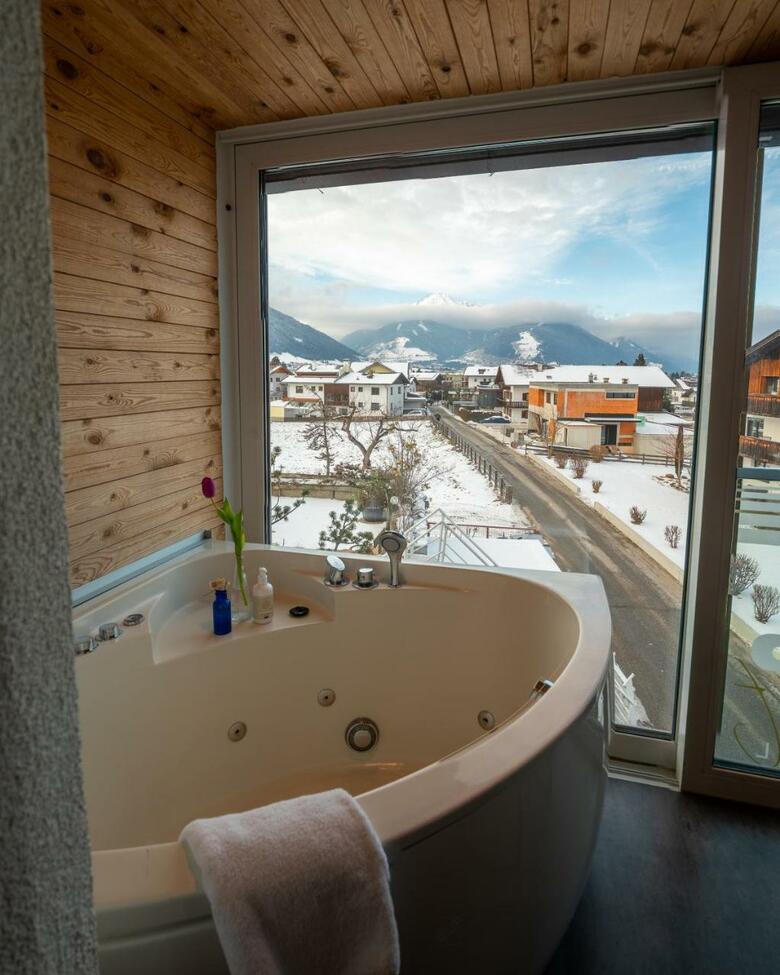 Alp Art Hotel G�tzens