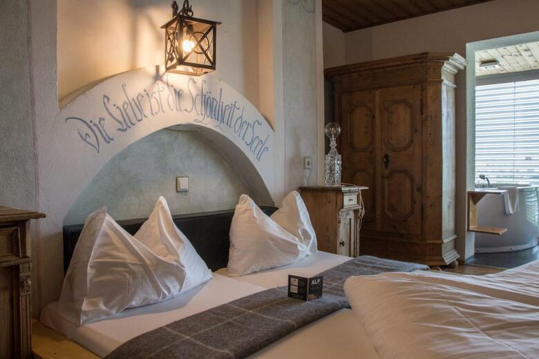 Alp Art Hotel G�tzens
