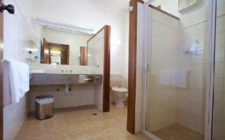 Hotel Golden Grain Mtr Inn