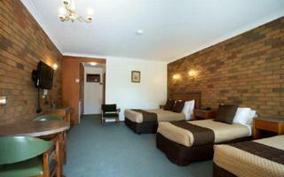 Hotel Golden Grain Mtr Inn