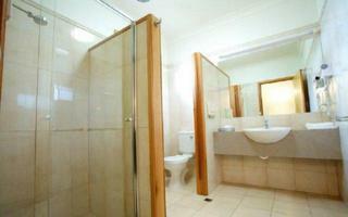 Hotel Golden Grain Mtr Inn