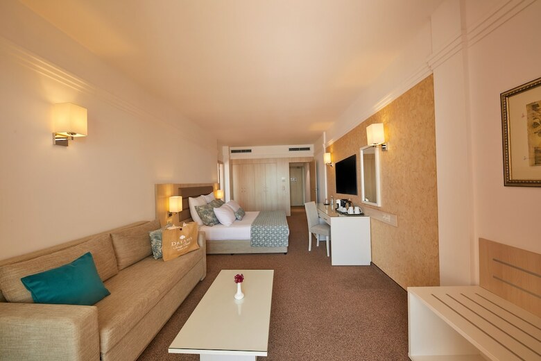 Hotel Dreams Sunny Beach Resort And Spa