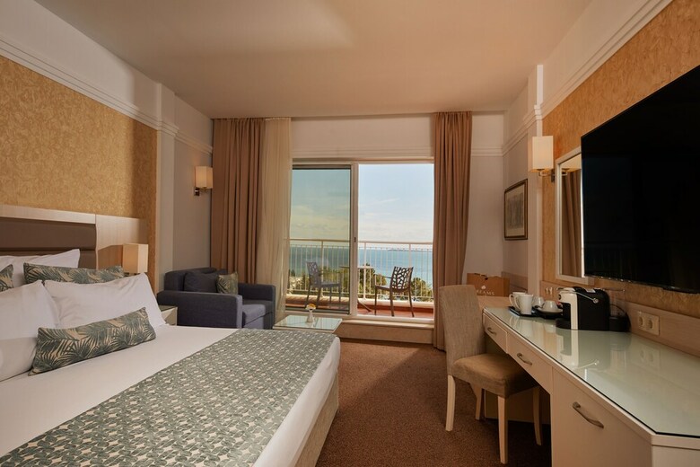Hotel Dreams Sunny Beach Resort And Spa