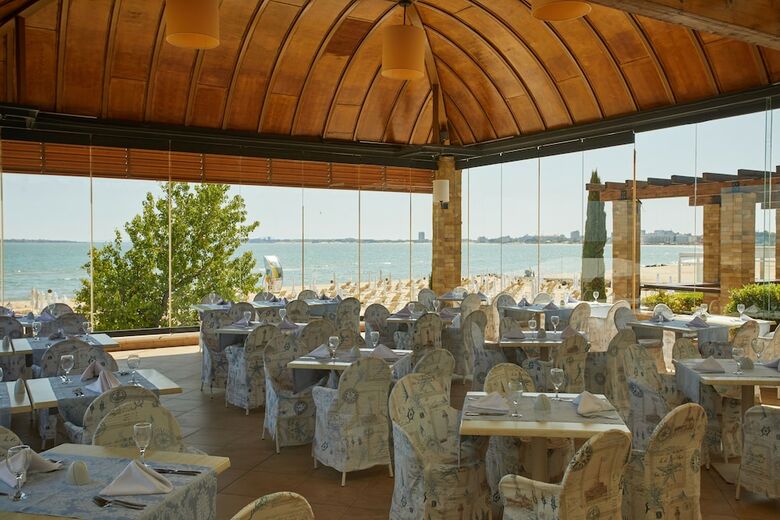 Hotel Dreams Sunny Beach Resort And Spa
