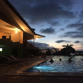 Hotel Nammbu Beachfront Bungalows