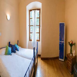Hostal Solera House Adventure Hostel