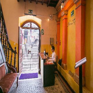 Hostal Solera House Adventure Hostel