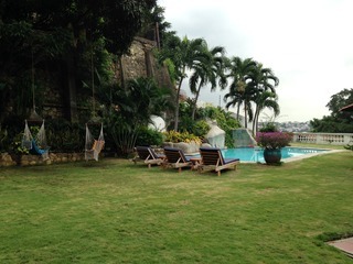Nazu House Hotel