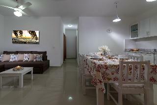 Los Flamencos Aparthotel