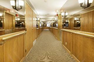 Hotel Village Gate House
