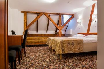 Hotel Three Crowns Residence