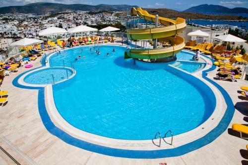 Sunhill Hotel