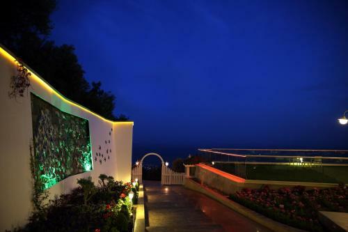 Rezone Health & Oxygen Hotel