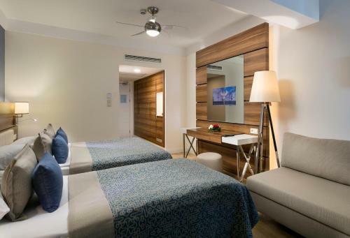 Limak Atlantis Deluxe Hotel