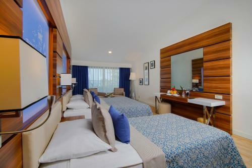 Limak Atlantis Deluxe Hotel