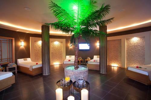 Limak Atlantis Deluxe Hotel