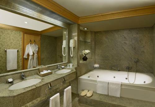 Hotel Gloria Verde Resort