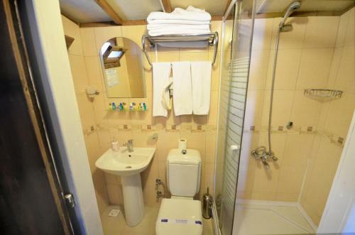Hostal Bora Bora Marin