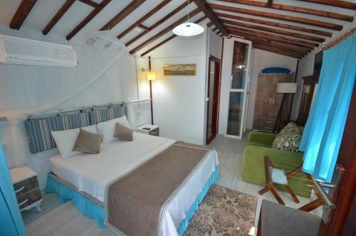 Hostal Bora Bora Marin