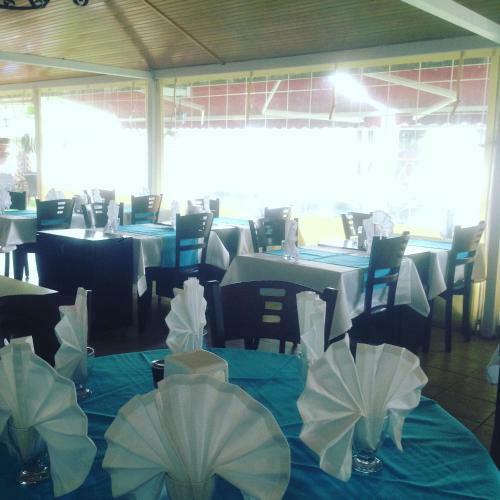 Hostal Bora Bora Marin