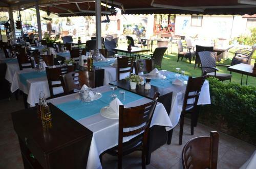 Hostal Bora Bora Marin