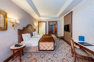 Hotel Elite World Van