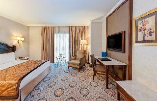 Hotel Elite World Van