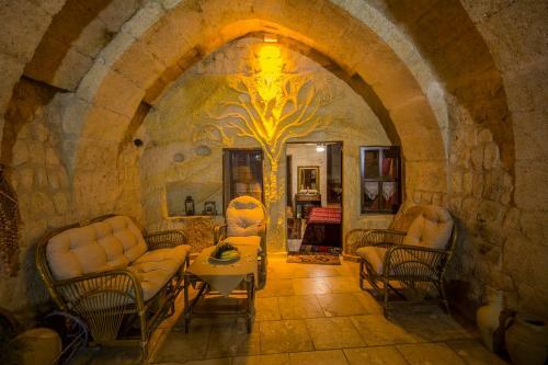 Posada Assiana Cave Hotel