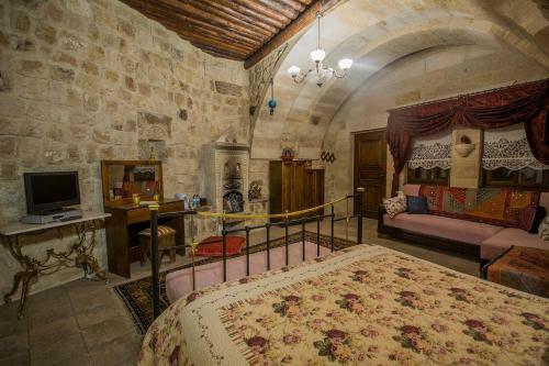 Posada Assiana Cave Hotel