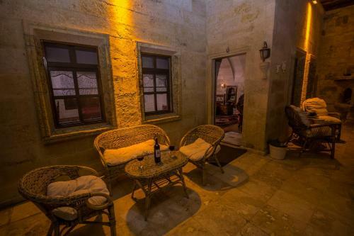 Posada Assiana Cave Hotel