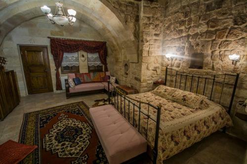 Posada Assiana Cave Hotel