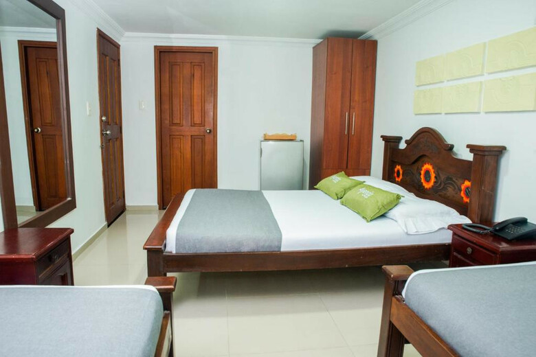 Hotel Ayenda 1315 Candiac