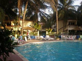 Bungalow Beach Hotel