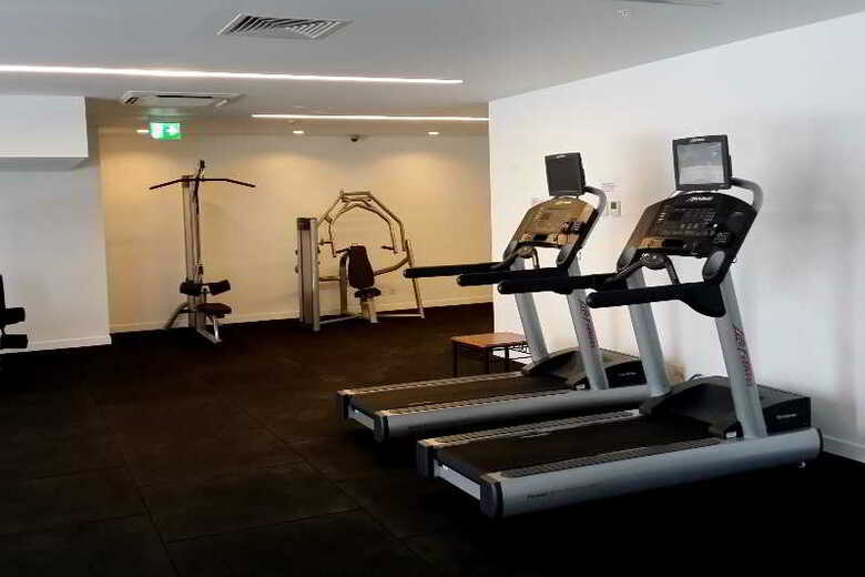 Aparthotel Aura On Flinders Serviced Apartment