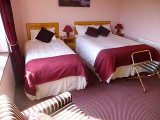 Bed & Breakfast Reeks View