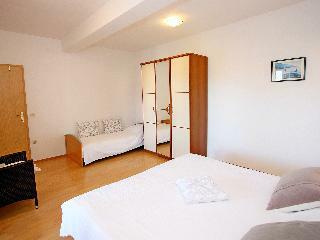 Hotel Apartments Maria
