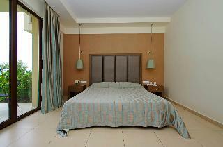 Hotel Mediterranean Village