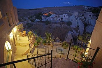 Blue Valley Cave Hotel