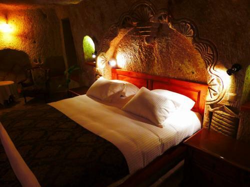 Courtyard Cave Hotel