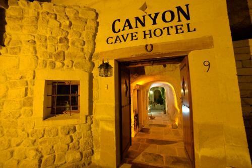 Courtyard Cave Hotel