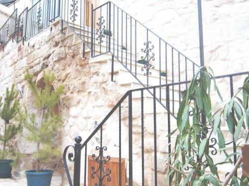 Bed & Breakfast Monte Cappa Cave House