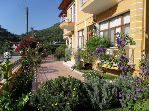 Bed & Breakfast Sirman Suite Hotel